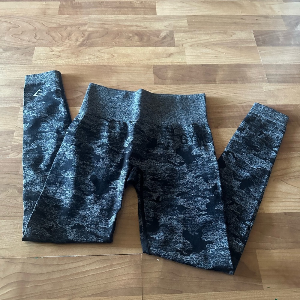 Gymshark Black and Gray Camo Leggings